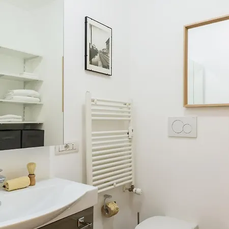 Joivy Homey 1-bed With View Near Citylife * Milan