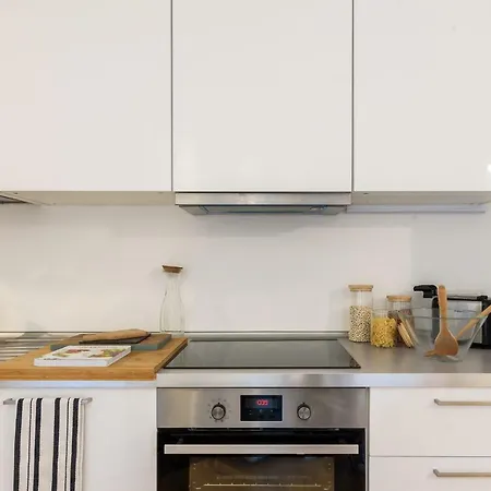 Apartment Joivy Homey 1-bed With View Near Citylife Milan