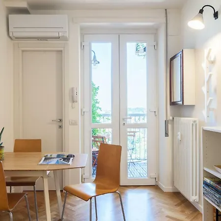 Apartment Joivy Homey 1-bed With View Near Citylife
