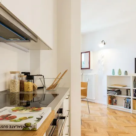 Joivy Homey 1-bed With View Near Citylife
