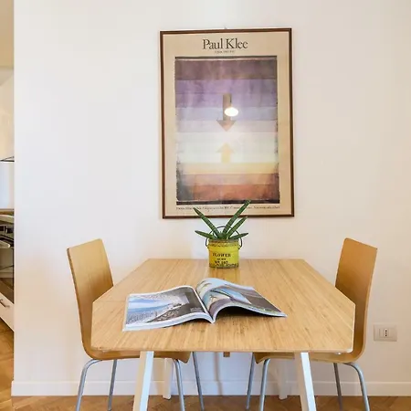 Joivy Homey 1-bed With View Near Citylife