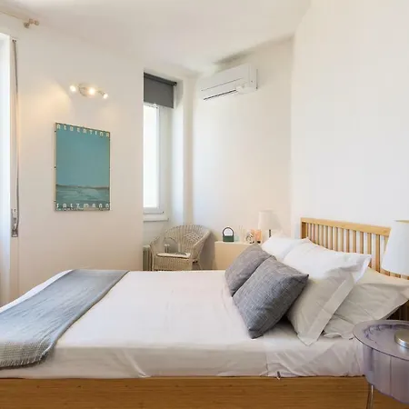 Joivy Homey 1-bed With View Near Citylife *